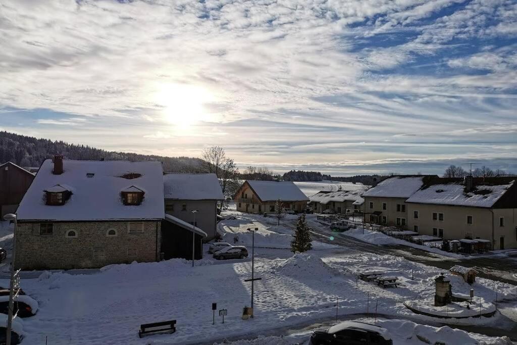 דירות Les Fourgs Ravissant Appart Proche Suisse Et Pistes De Ski Familiales מראה חיצוני תמונה